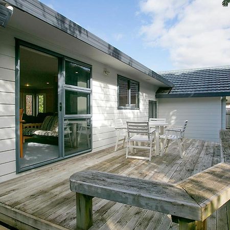 Laid Back On Lakewood - Taupo Holiday Home ภายนอก รูปภาพ