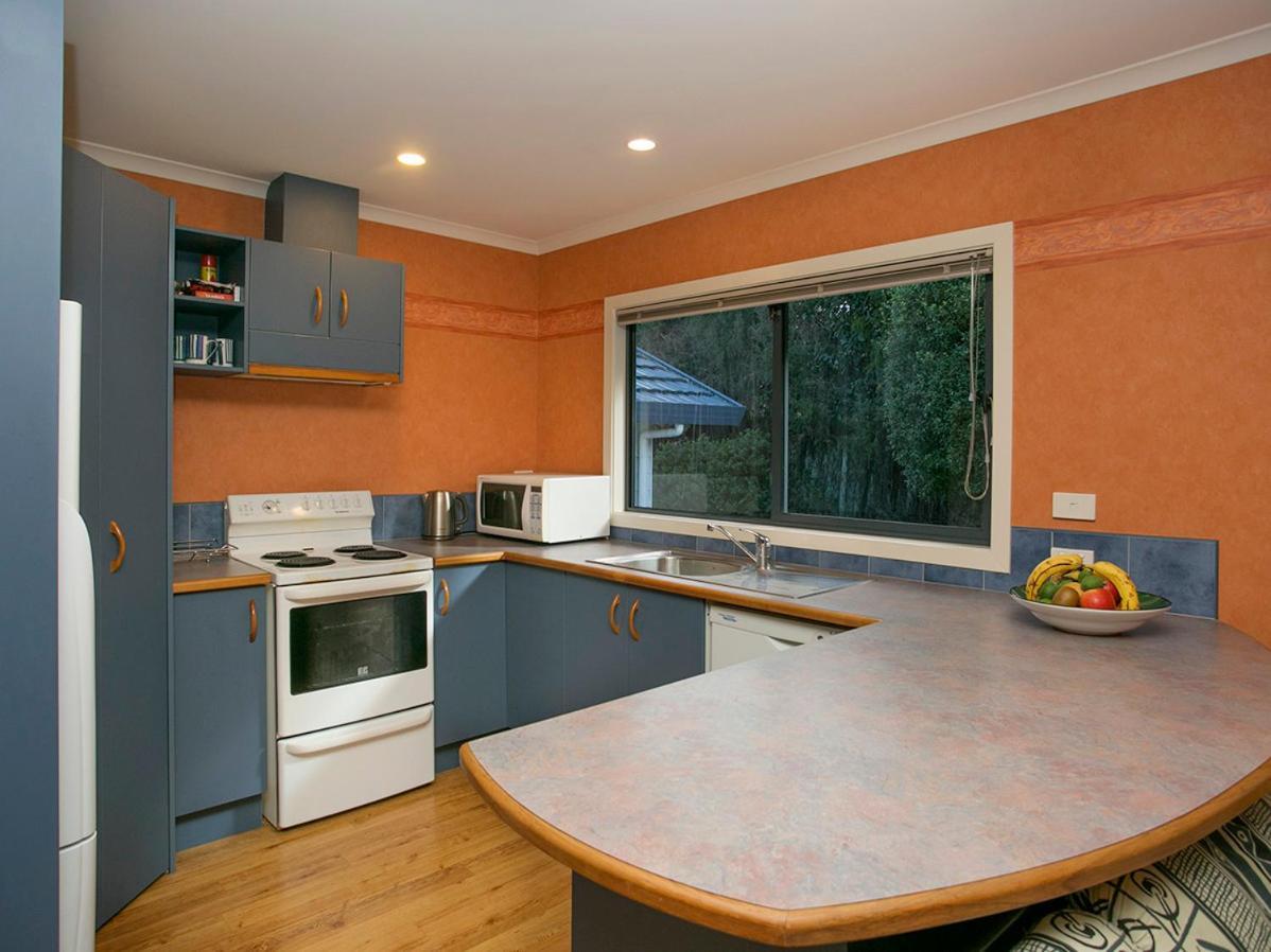 Laid Back On Lakewood - Taupo Holiday Home ภายนอก รูปภาพ